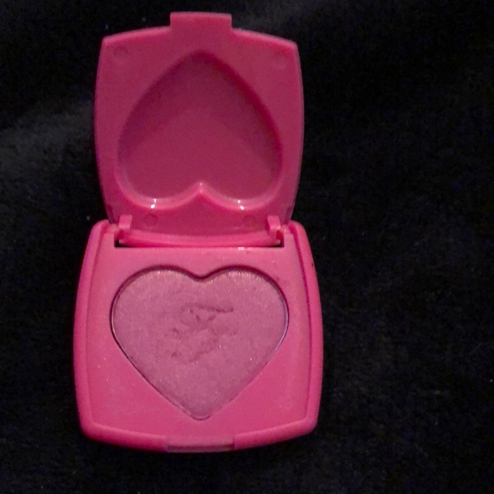Travel size Too Faced Blush